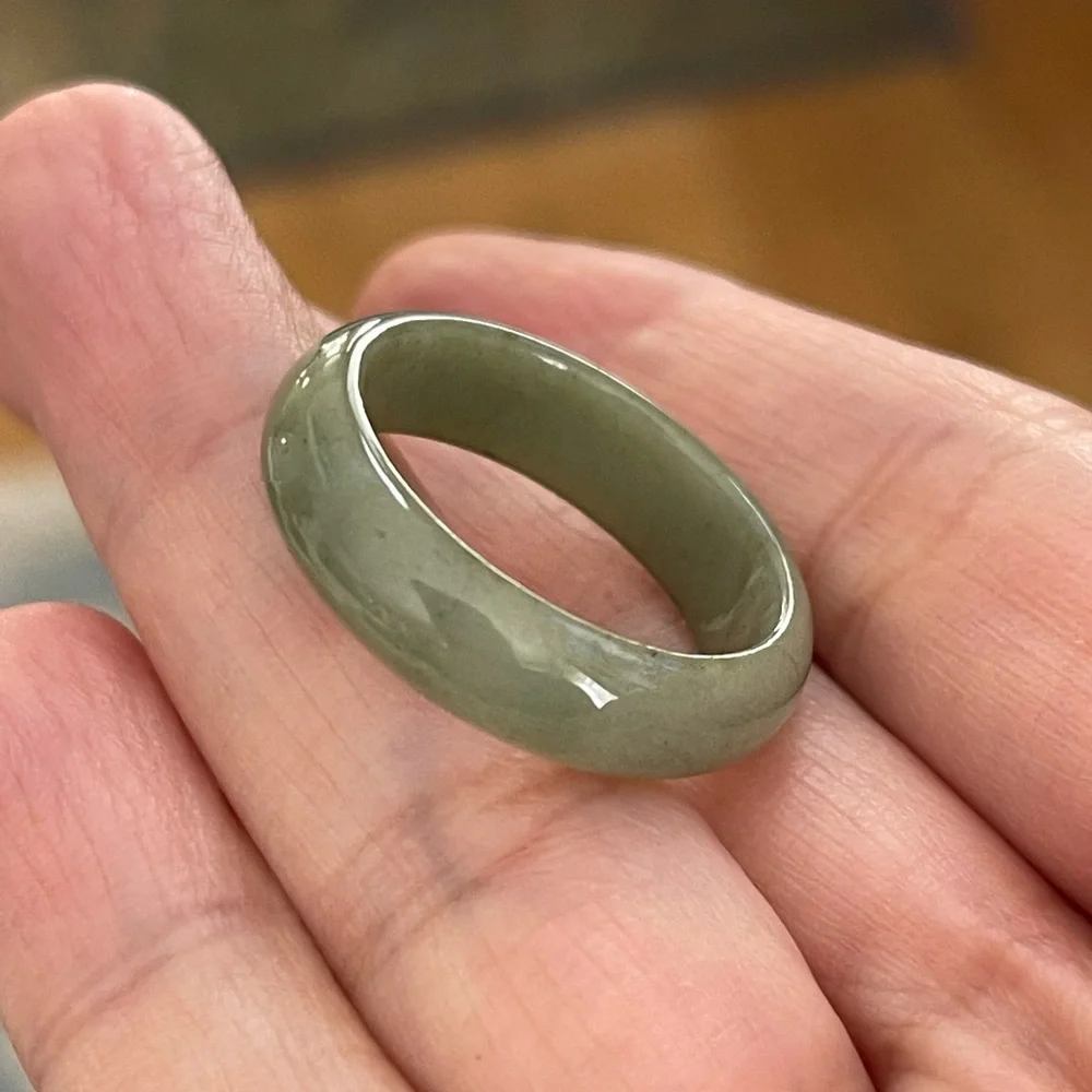 High quality spinach green jadeite jade size 10.5 ring - Picture 1 of 6